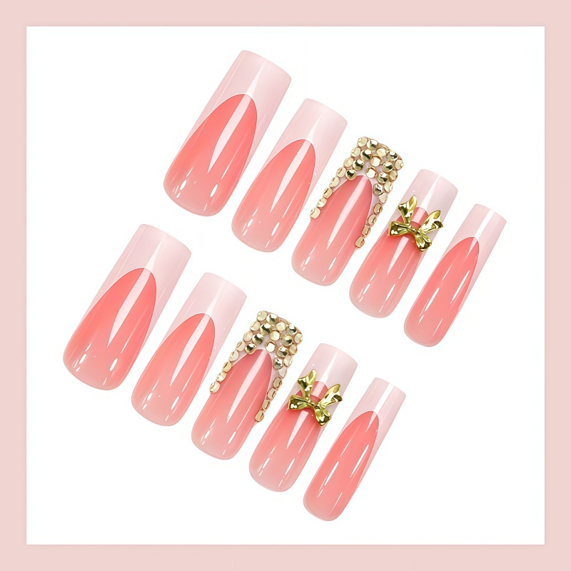 24PCS nail kit featuring a gol - Nail Art Elegant recension och pris