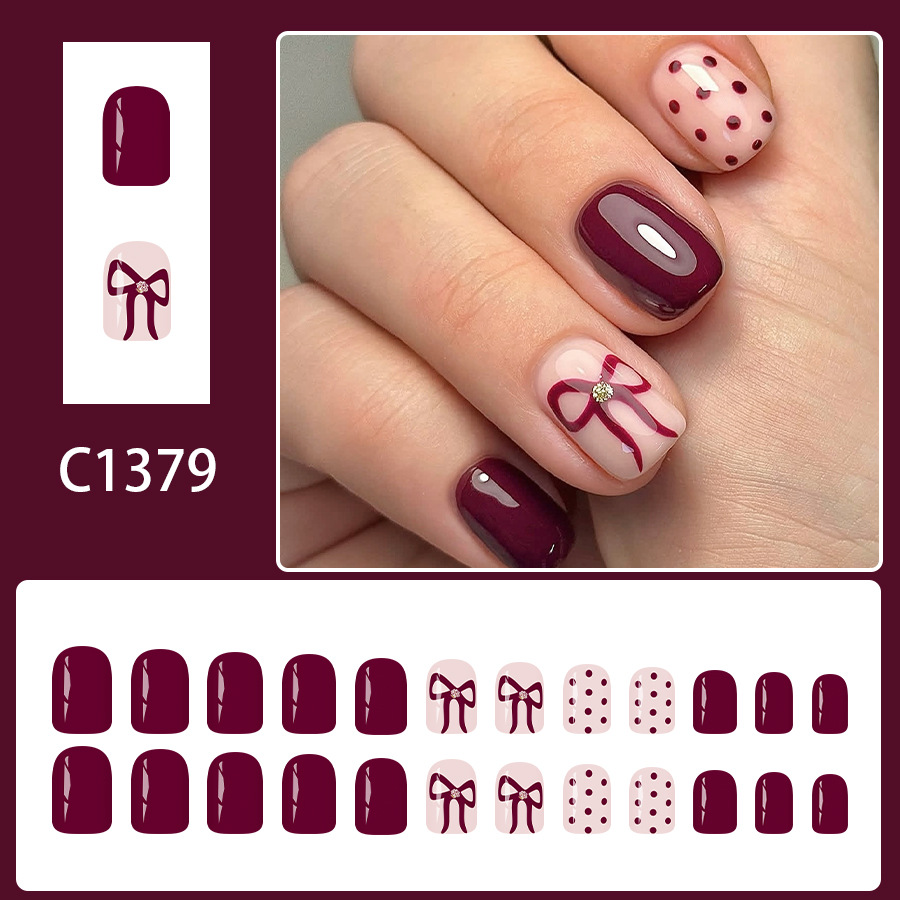Short Square Press On Nails Gl - Nail Art Gliter recension och pris